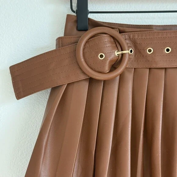 Zara Brown Pleated Leather-Look Mini Skirt with Belt - Picture 5 of 8